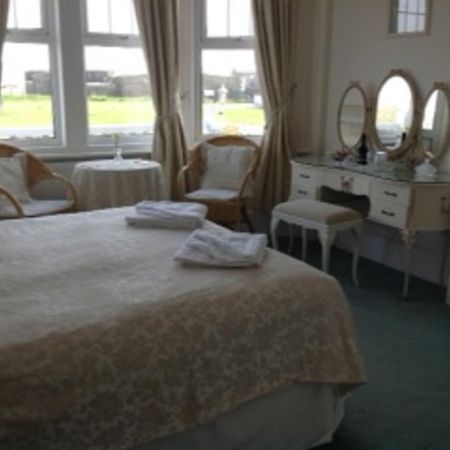Bassets House Bed and Breakfast Eastbourne Eksteriør billede
