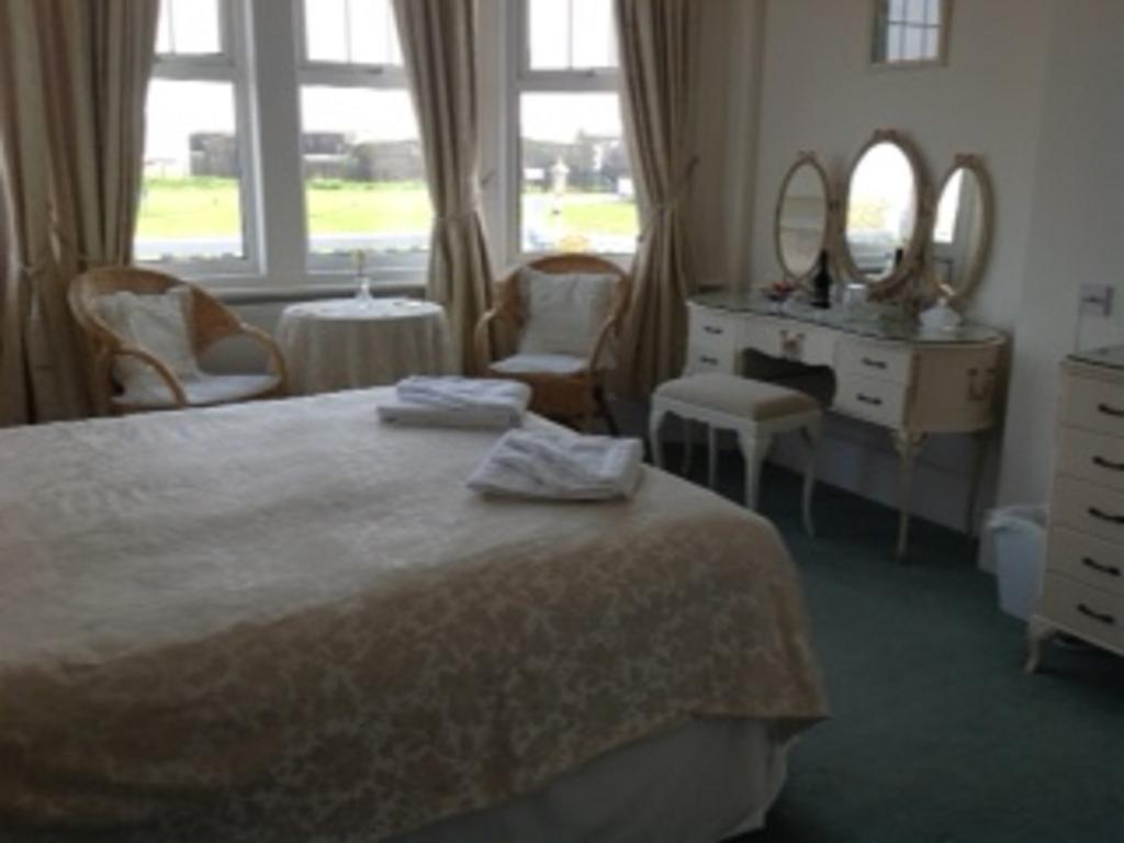 Bassets House Bed and Breakfast Eastbourne Eksteriør billede