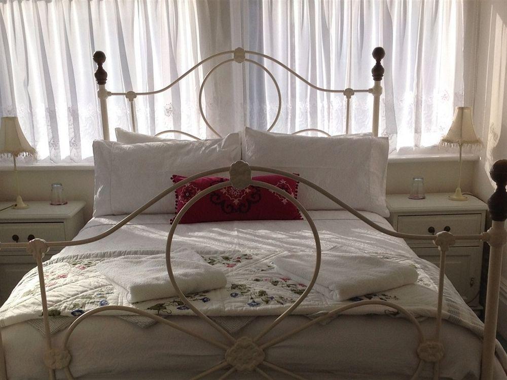 Bassets House Bed and Breakfast Eastbourne Eksteriør billede