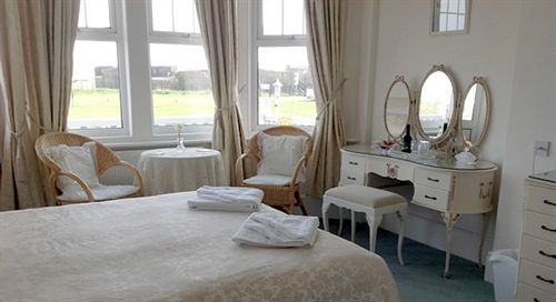 Bassets House Bed and Breakfast Eastbourne Eksteriør billede